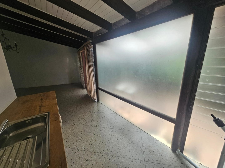 1 Bedroom Property for Sale in Stellenbosch Farms Western Cape